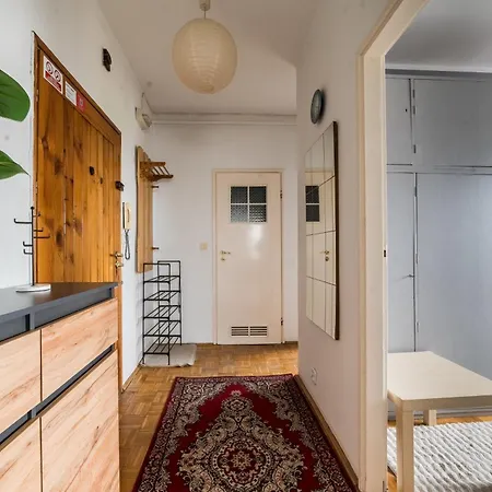 Apartment Piatkowska Homely By Bookinghost *