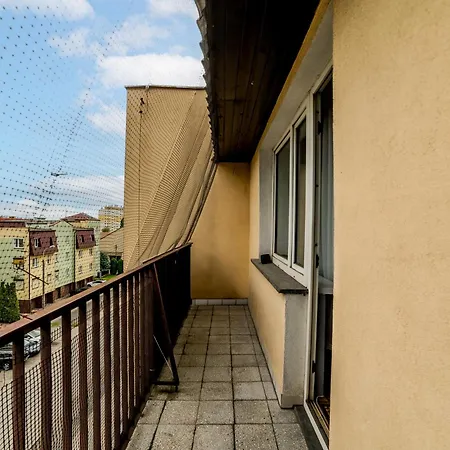 Apartment Piatkowska Homely By Bookinghost